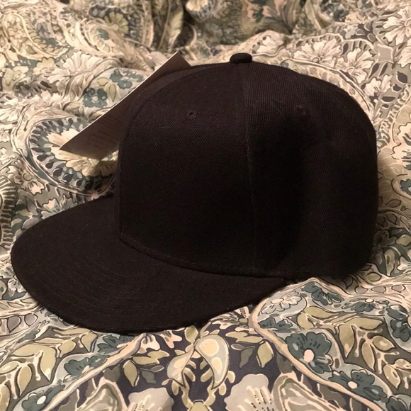 Adjustable, Black, Straight-brimmed hat - Picture 2 of 4